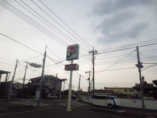 セブンイレブン中野林中郷店